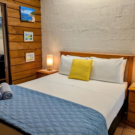 Beachside Cottage - A Private Peaceful Hidden Gem 50M To Beach Nelly Bay Eksteriør billede