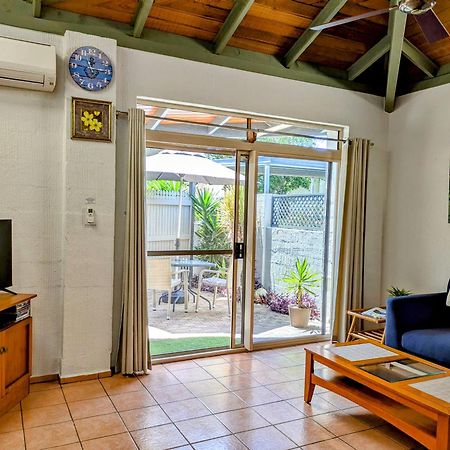 Beachside Cottage - A Private Peaceful Hidden Gem 50M To Beach Nelly Bay Eksteriør billede