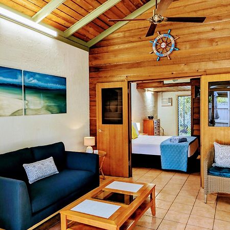 Beachside Cottage - A Private Peaceful Hidden Gem 50M To Beach Nelly Bay Eksteriør billede